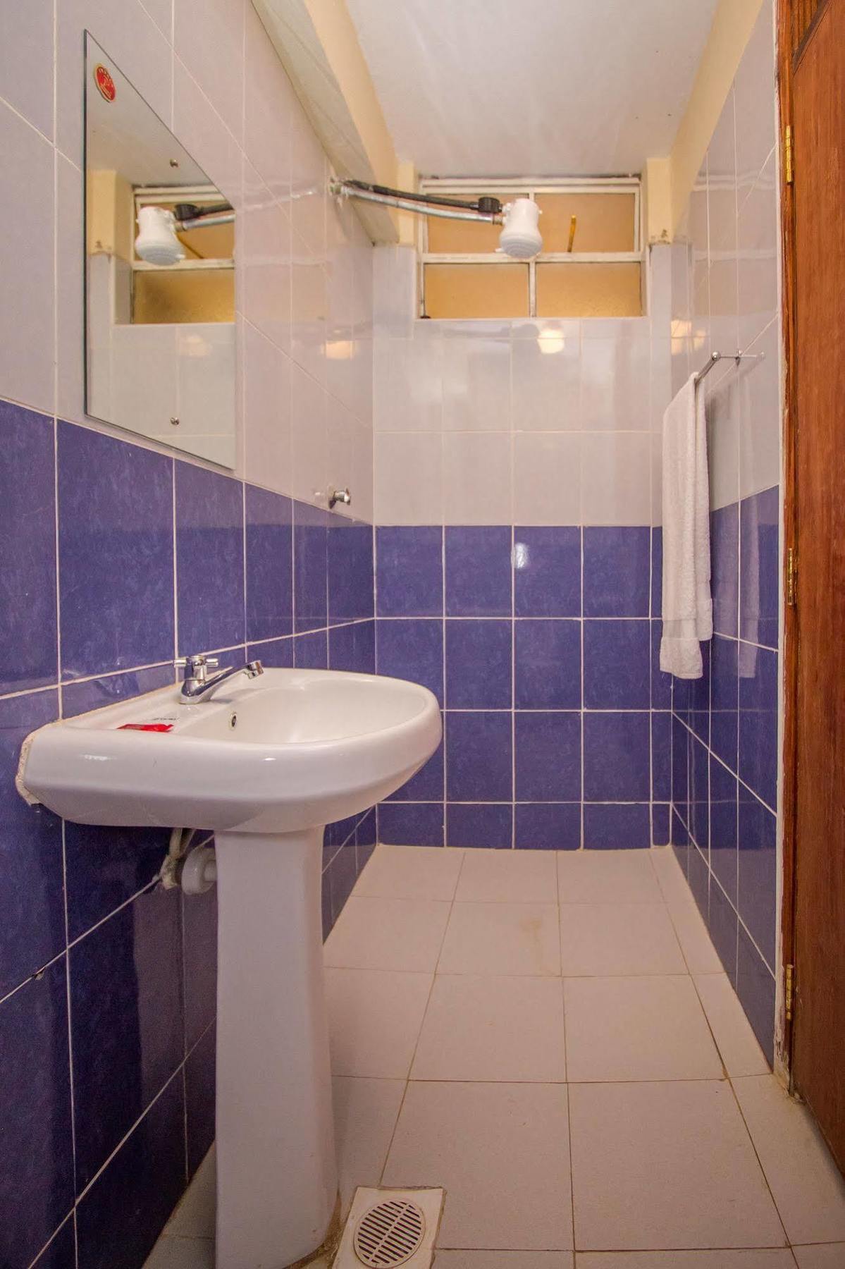 Sun Guest House Ньери Экстерьер фото