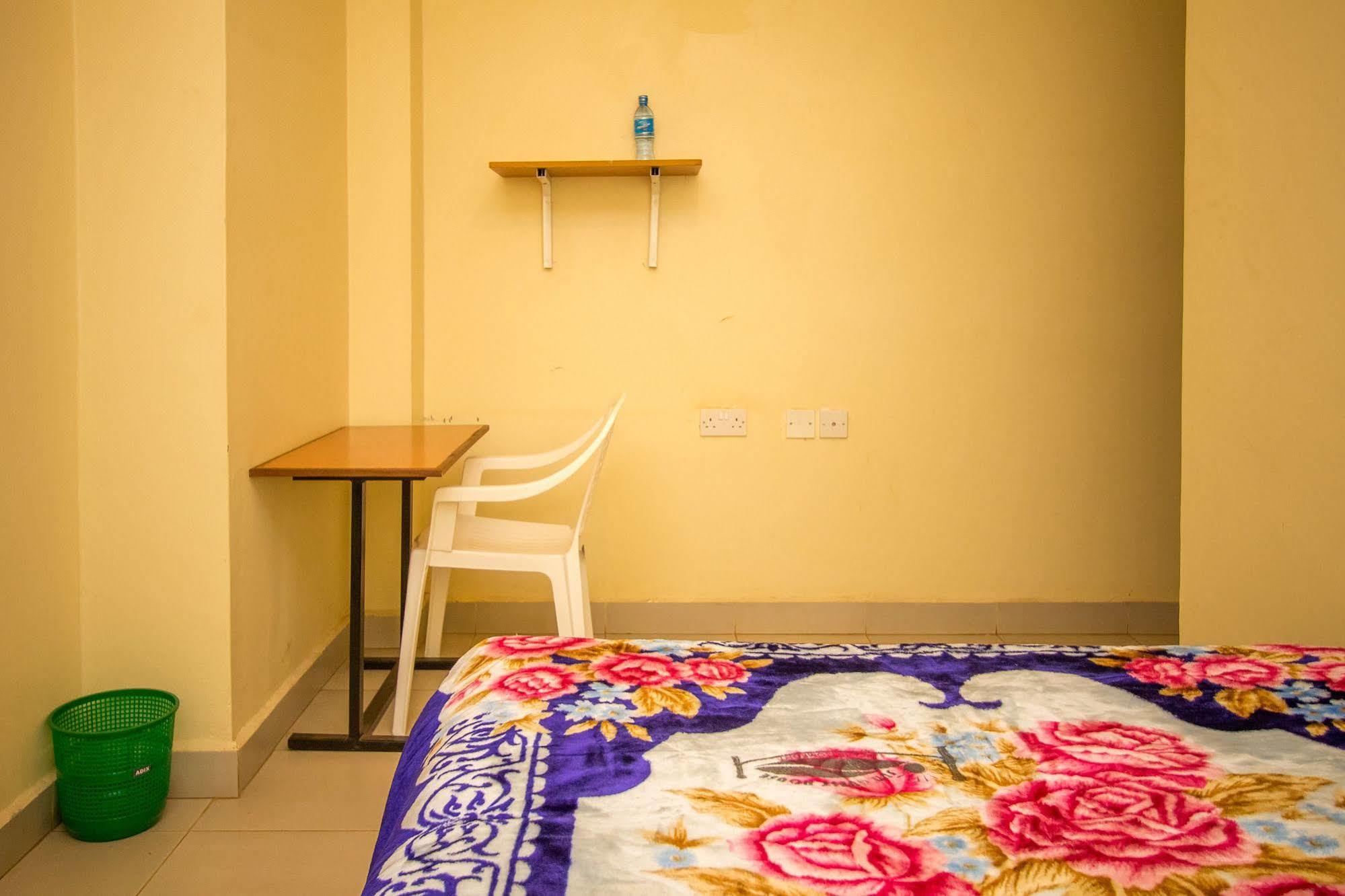 Sun Guest House Ньери Экстерьер фото