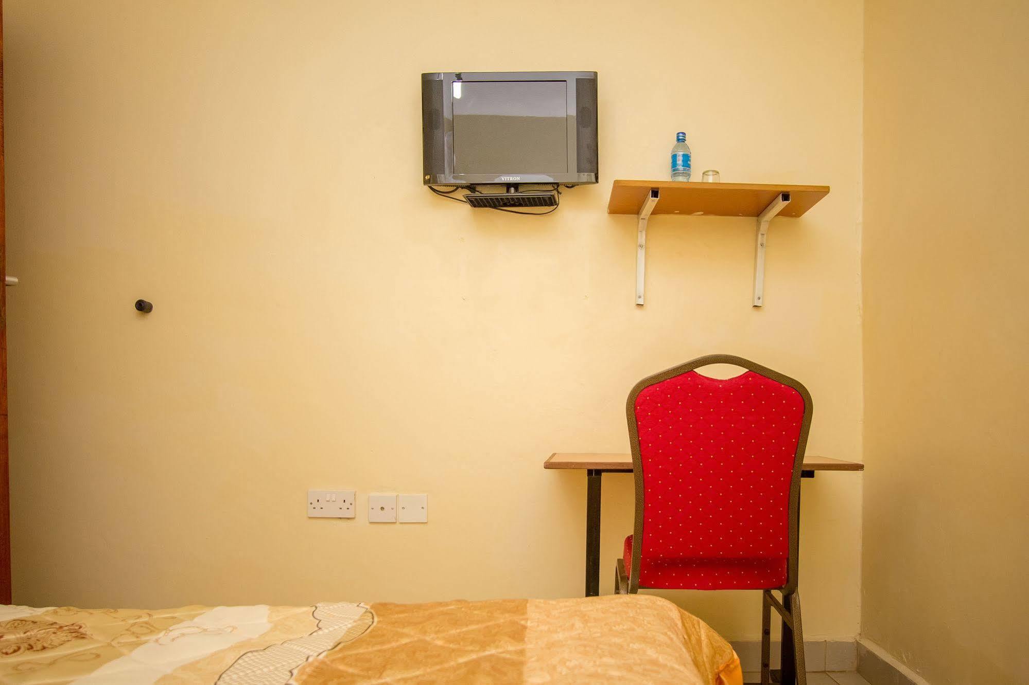 Sun Guest House Ньери Экстерьер фото